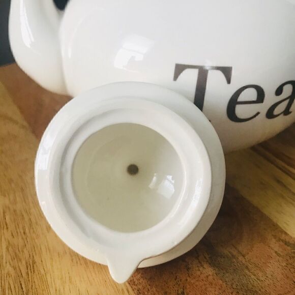 Grace’s Teaware White Tea Pot - Picture 4 of 8
